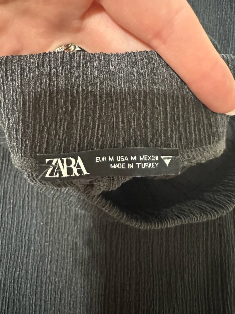 ZARA STRAIGHT OVERSIZED PANTS